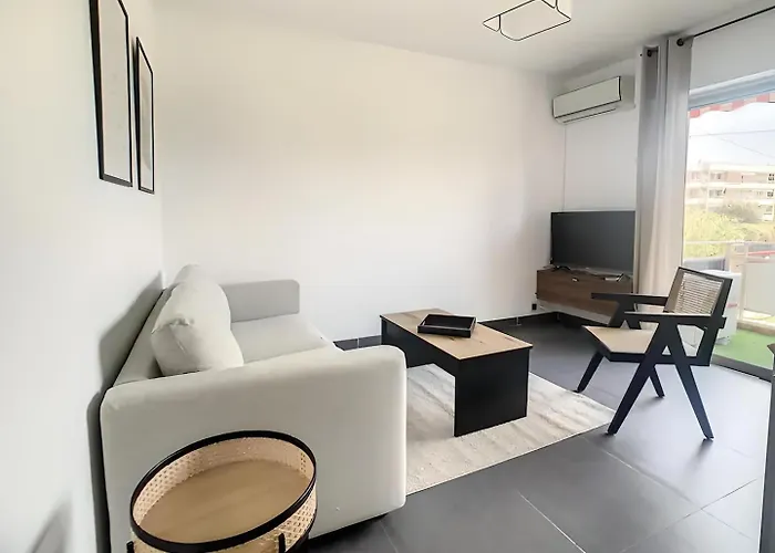 Superbe 2p Avec Place De Parking Apartmán *