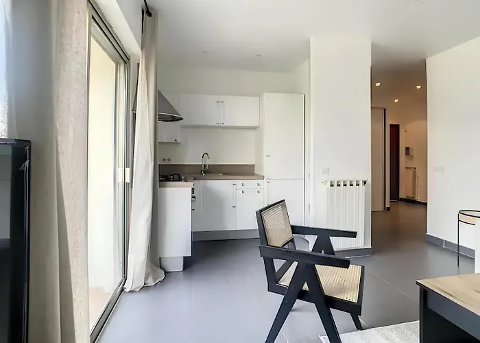 Apartmán Superbe 2p Avec Place De Parking